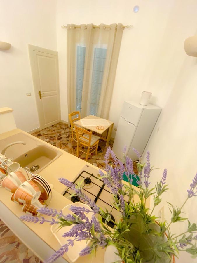 La Casa Di Nonna Sisina Villa Mola di Bari Eksteriør bilde